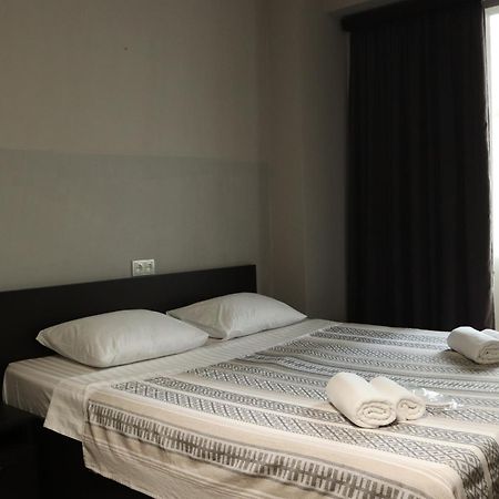 Erekle 8/10 Apartment Tbilisi Ngoại thất bức ảnh