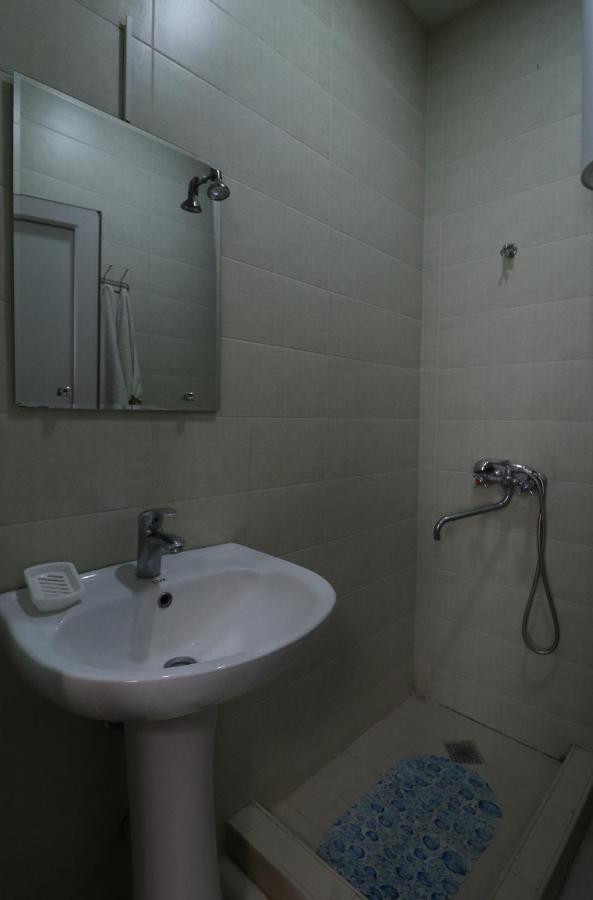 Erekle 8/10 Apartment Tbilisi Ngoại thất bức ảnh